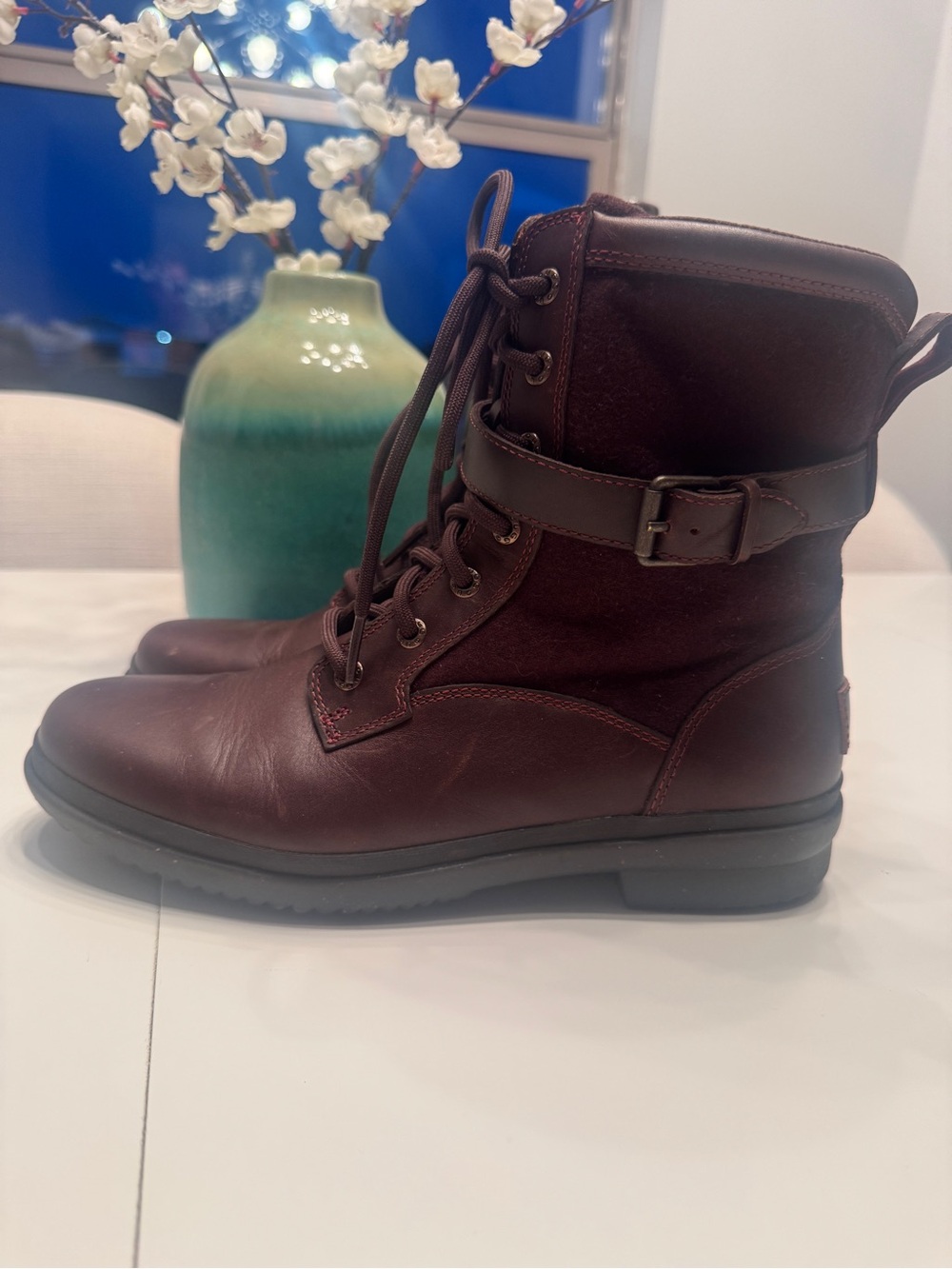 UGG Kesey Burgundy Leather Shearling Lace Up Moto Boots Women’s Size 9